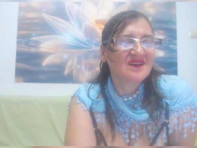 Adult chat with SophiaBliss: Masturbation