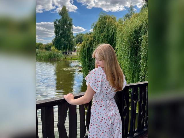 Adult chat with LadyRed1919