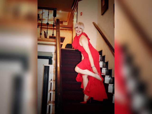 Adult chat with KiraMoon: Ask about my Hobbies