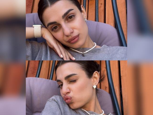 Why not cam2cam with ShahiraWild: Music