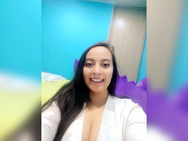 Adult chat with StacyRena: Dancing