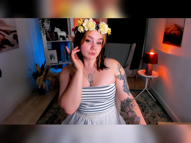 Welcome to cammodel profile for lunaali: Legs, feet & shoes