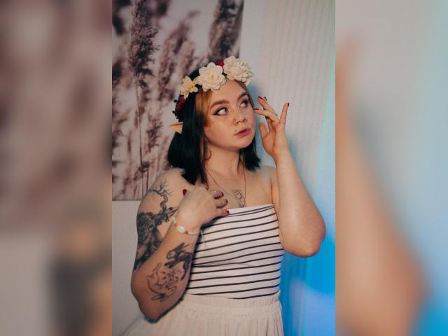 Welcome to cammodel profile for lunaali: Legs, feet & shoes