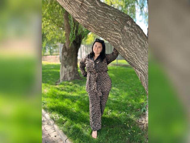 Welcome to cammodel profile for Lyizalamp