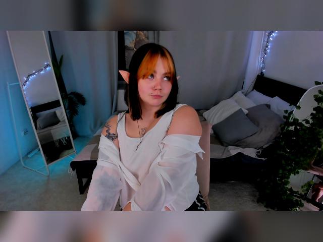 Welcome to cammodel profile for lunaali: Legs, feet & shoes
