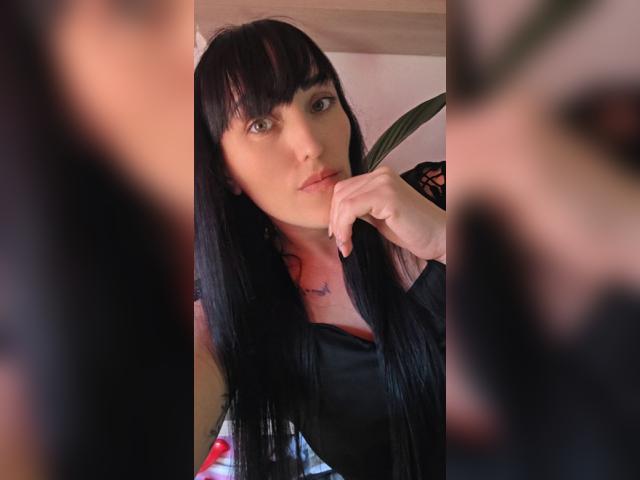 Welcome to cammodel profile for Lerra2154