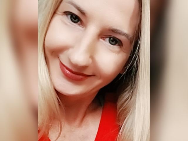 Welcome to cammodel profile for CherryHelen: Lingerie & stockings
