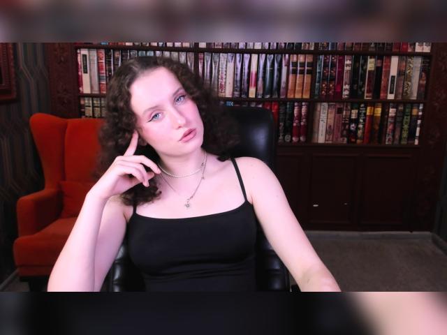 Welcome to cammodel profile for GillMorgan: Dominatrix