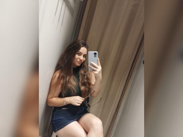 Adult webcam chat with Jeniya: Travel