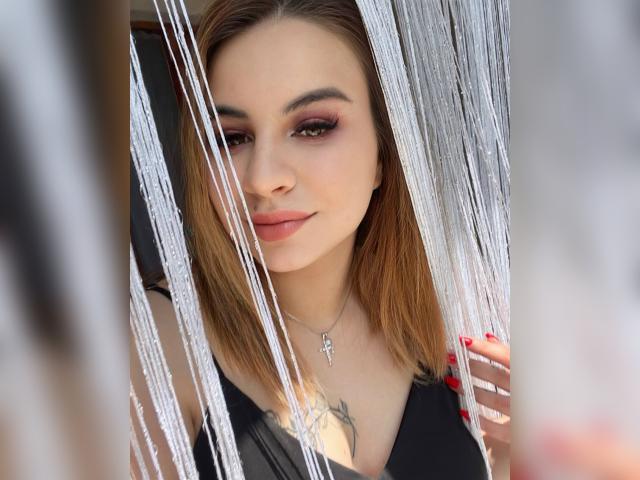 Adult chat with Milaxcute