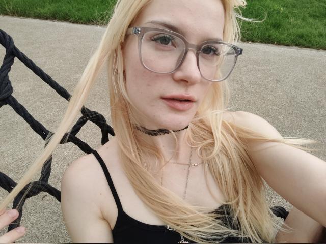 Welcome to cammodel profile for Mirai: Ask about my Hobbies