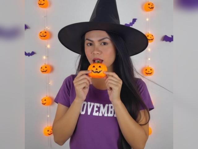 Welcome to cammodel profile for AbbyEstefania: Toys
