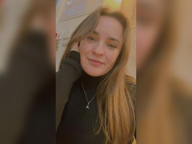 Why not cam2cam with Zalira: Travel