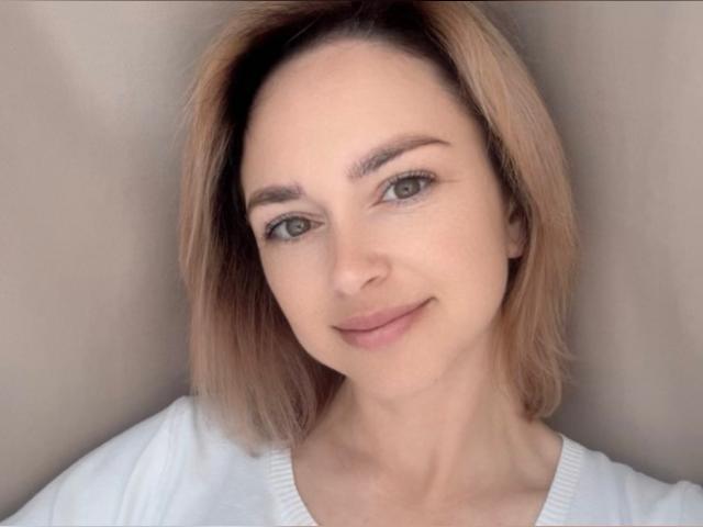 Why not cam2cam with CharmingVixen: Outdoor Activities