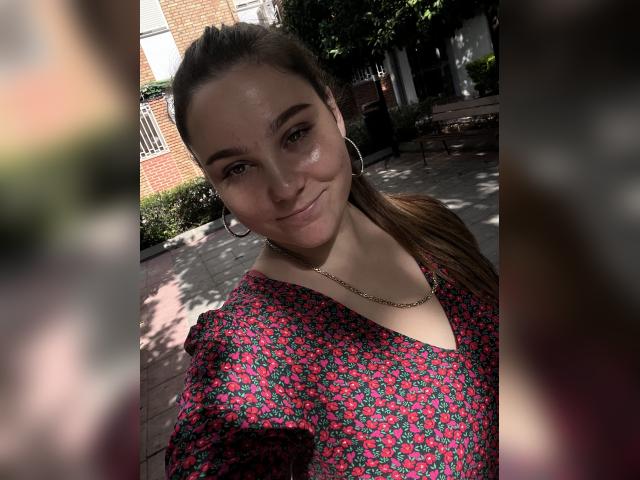 Welcome to cammodel profile for Jeniya: Smoking