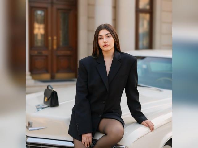 Welcome to cammodel profile for 00MamaRika: Ask about my other interests