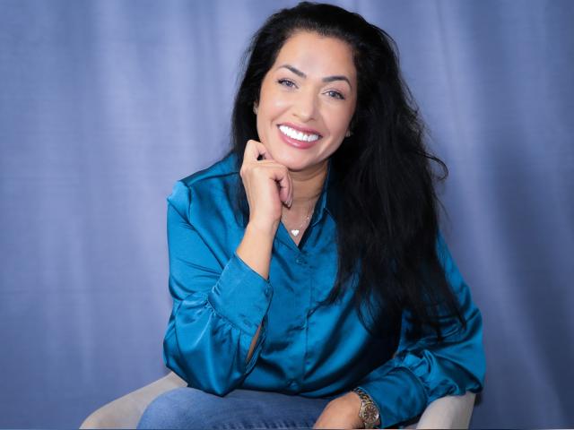 Welcome to cammodel profile for MyLovOne: Kissing