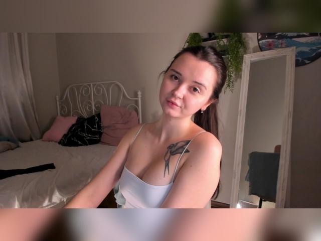 Welcome to cammodel profile for BettyDafoe: Leather