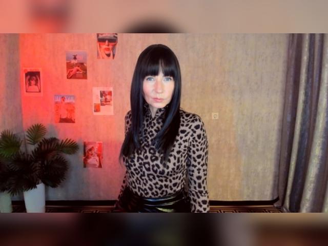 Adult chat with MonicaCheerful: Latex & rubber