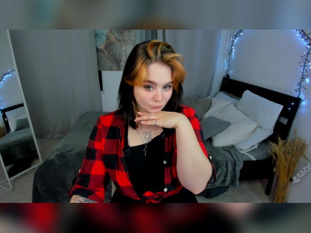 Welcome to cammodel profile for lunaali: Legs, feet & shoes