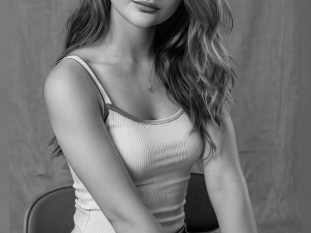 Welcome to cammodel profile for BrightSun: Travel