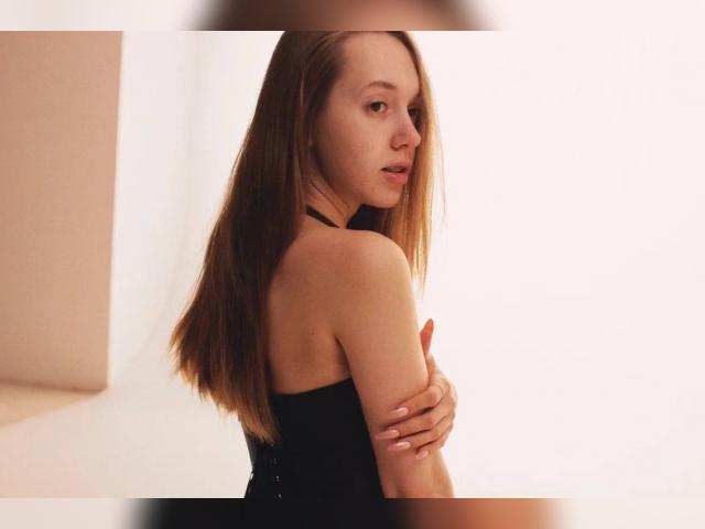 Adult webcam chat with SunshineGirl: Outfits