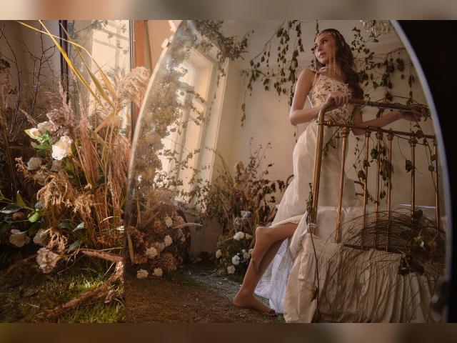 Welcome to cammodel profile for OliviaLay: Art