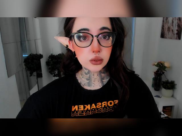 Adult chat with sweetiedixi: Outfits