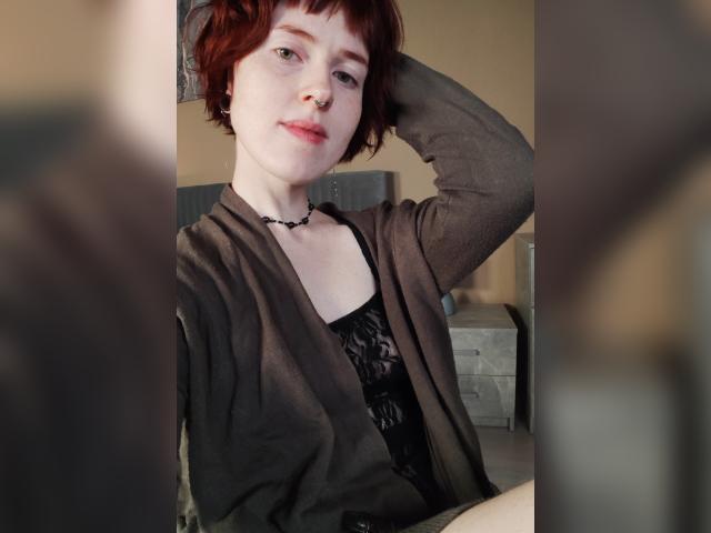 Welcome to cammodel profile for Freirene: Outfits