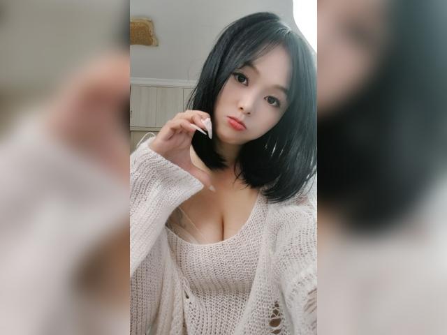 Welcome to cammodel profile for GinaJudy: Lingerie & stockings