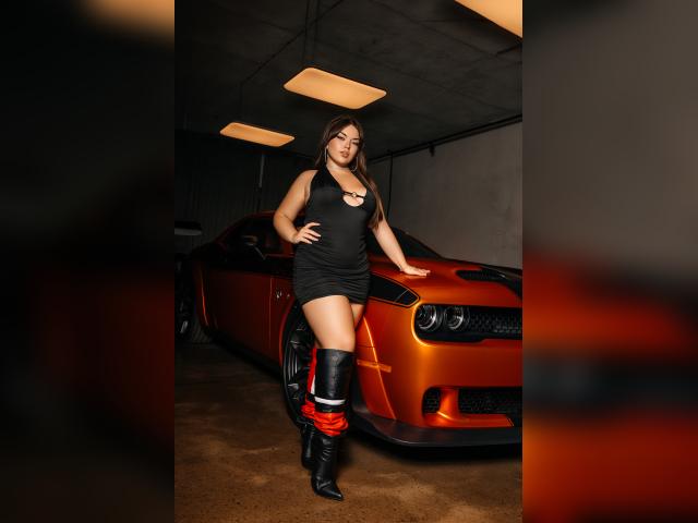 Welcome to cammodel profile for NaomiAster: Lingerie & stockings