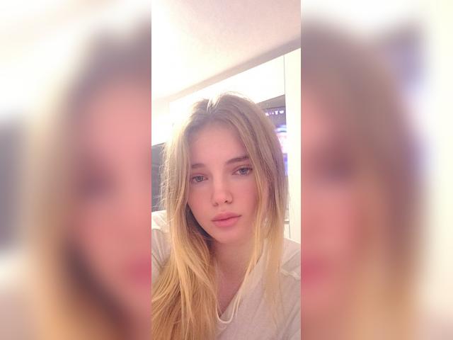 Welcome to cammodel profile for SweetRinaKiss: Dancing