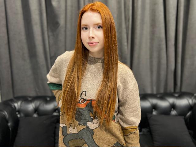 Adult webcam chat with GingerW31: Strip-tease