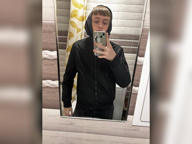 Welcome to cammodel profile for MikkiForusq: Exhibition