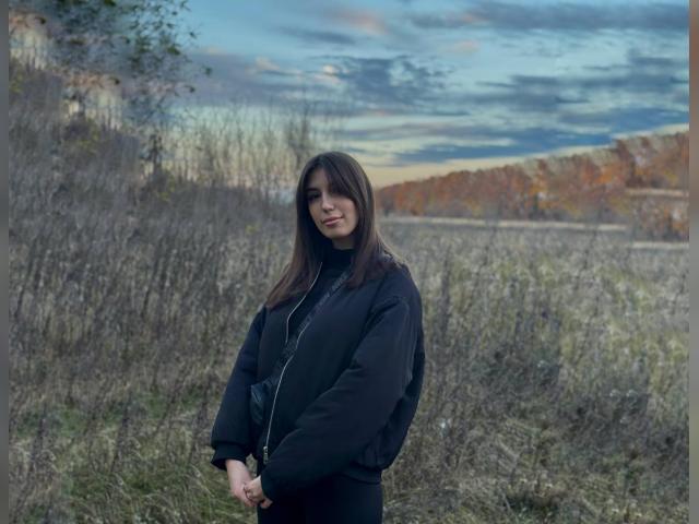 Adult chat with AmeliJA: Ask about my Hobbies