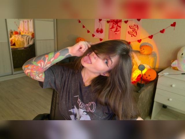 Welcome to cammodel profile for BellaSink: Latex & rubber