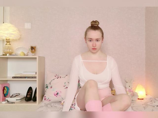 Welcome to cammodel profile for MagicalKate: Legs, feet & shoes