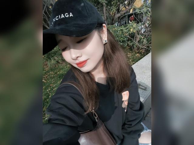 Why not cam2cam with JaneJoy: Outfits