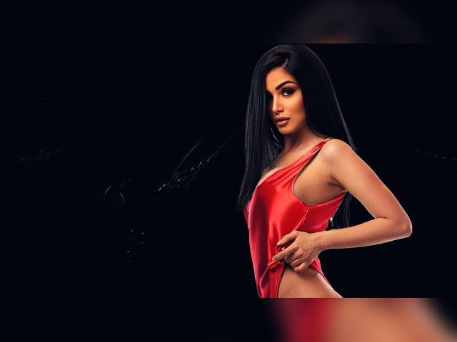 Connect with webcam model EvaBanks: Lingerie & stockings