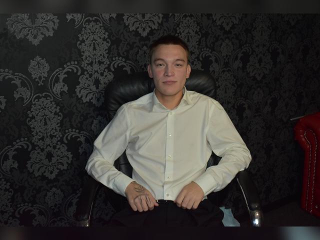 Why not cam2cam with DerekBanville: Piercings & tattoos