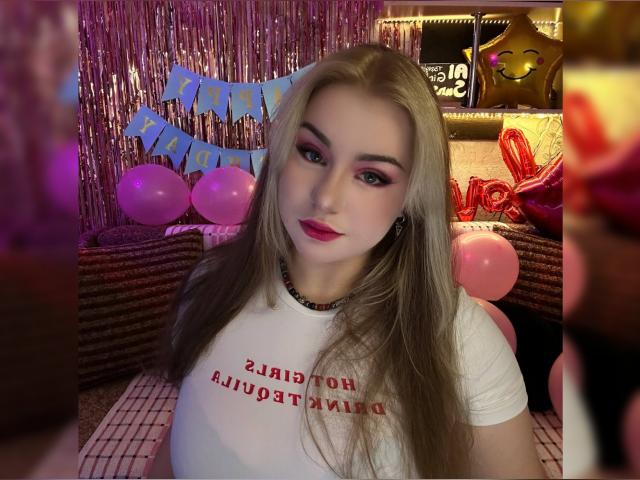 Welcome to cammodel profile for AlSunset22: Cooking