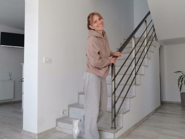 Why not cam2cam with NicoleRivas: Travel