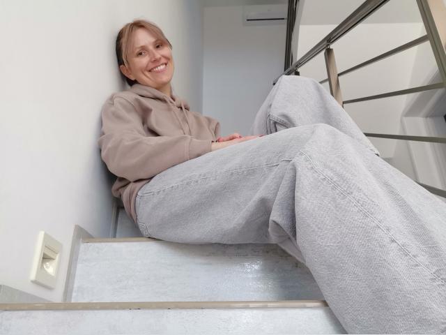 Welcome to cammodel profile for NicoleRivas: Dancing