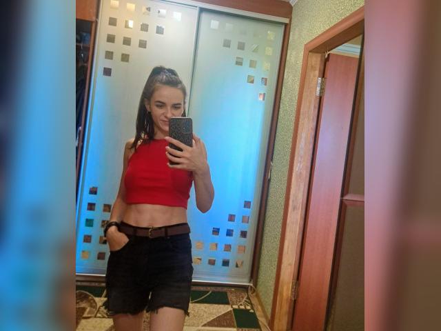 Welcome to cammodel profile for Elianne: Dancing