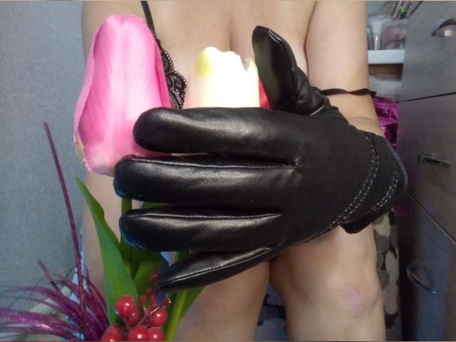 Welcome to cammodel profile for OrangeSoul: Lingerie & stockings