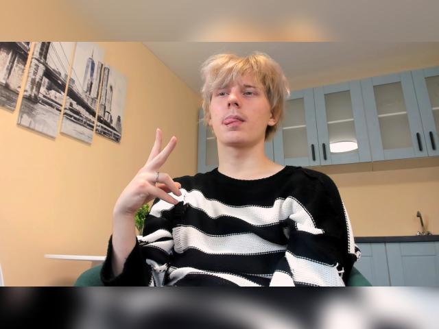 Welcome to cammodel profile for KevinMilky: Legs, feet & shoes