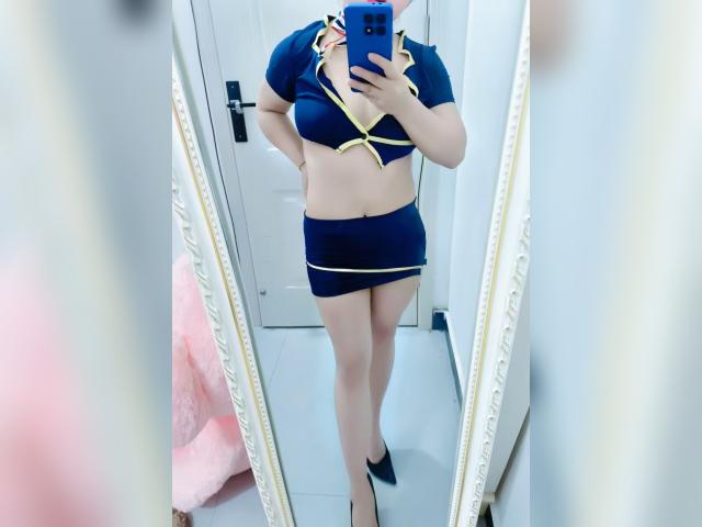 Find your cam match with JaneJoy: Lace