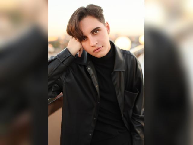 Adult chat with JeffreyC21: Masturbation