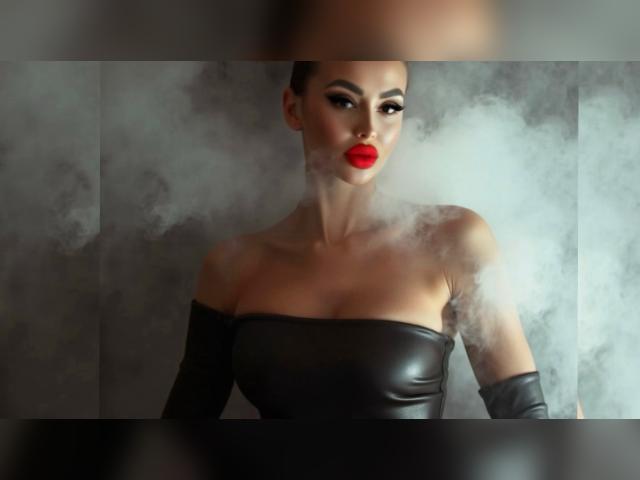 Adult chat with SweetLanaShine: Leather