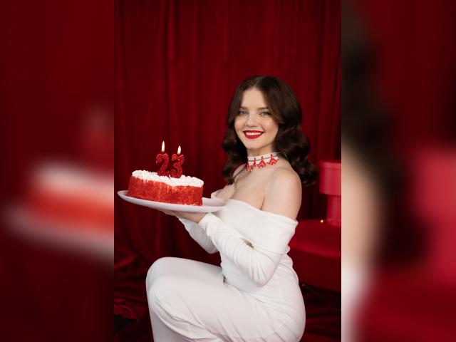 Why not cam2cam with Marryy20: Art